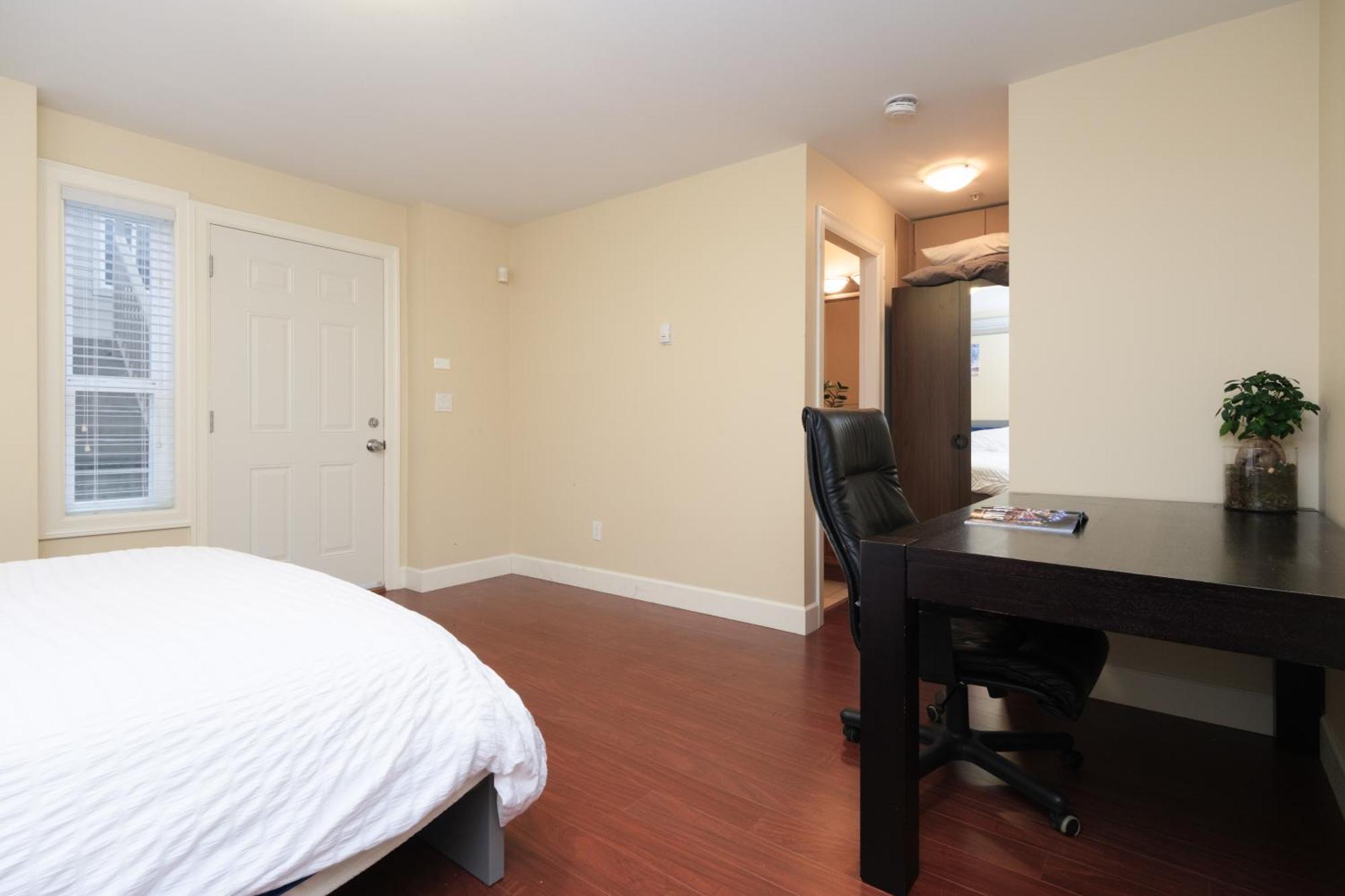 Cambie & 61St Ave Homestay فانكوفر المظهر الخارجي الصورة