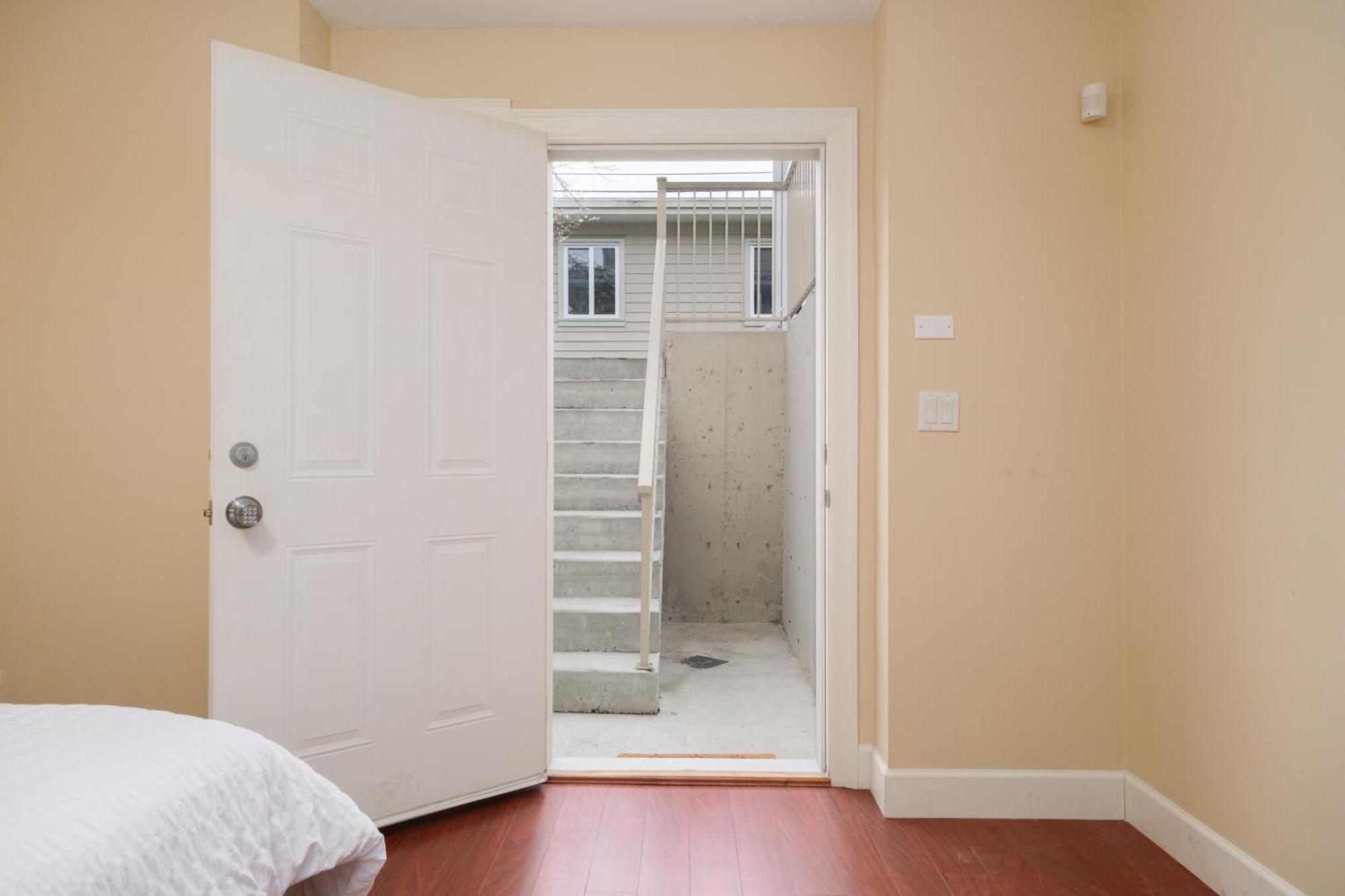 Cambie & 61St Ave Homestay فانكوفر المظهر الخارجي الصورة