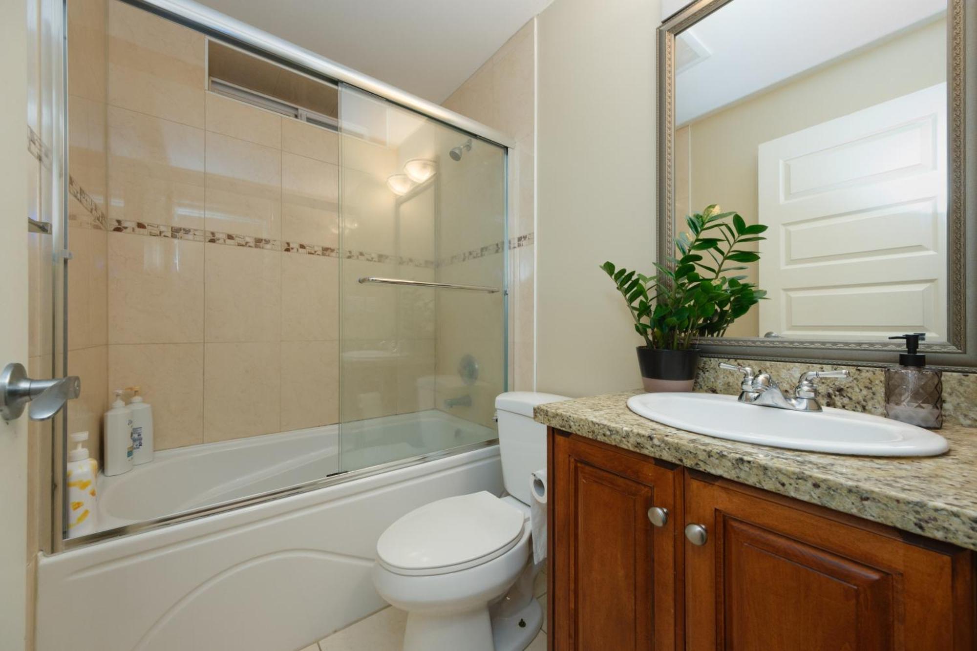 Cambie & 61St Ave Homestay فانكوفر المظهر الخارجي الصورة